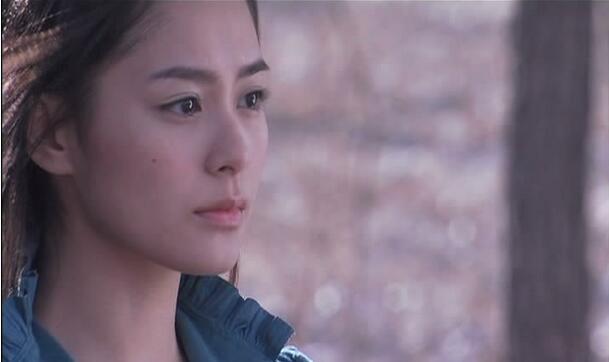 金庸书里的她聪明善良，男主却宁可爱一个尼姑也不喜欢她