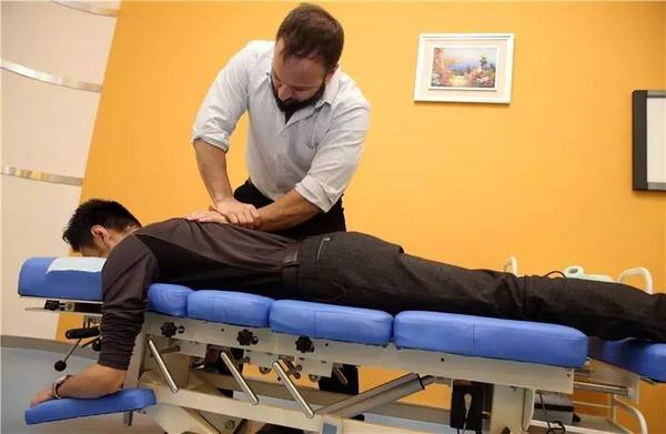 中医正骨和美式整脊哪个好学习,美式整脊和中医正骨有什么区别