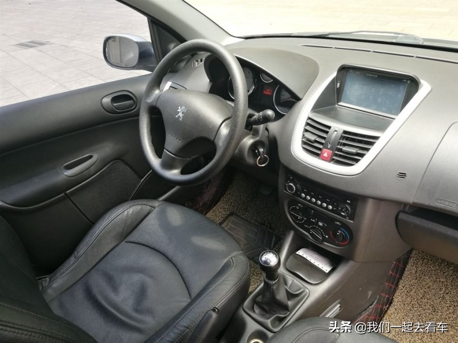 2.5万多能买到年份最近的车,2.5万多买什么二手车