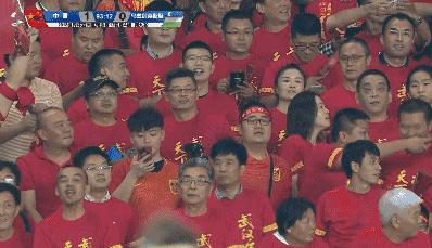 开心一刻gif搞笑动图,搞笑gif段子看起来能量满满