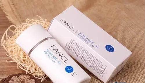 哪种平价洗面奶洗后不紧绷,哪种洗面奶最好用还平价