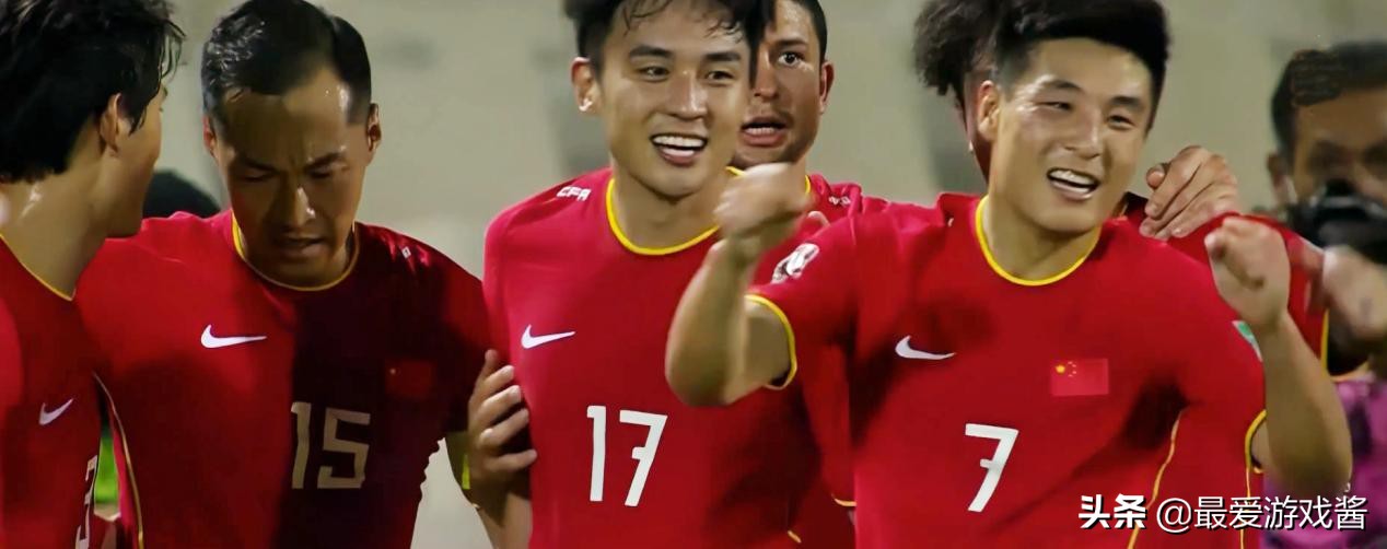 国足咸鱼翻身掀翻欧洲巨无霸，玩家陷入疯狂，助力国足捧起欧洲杯