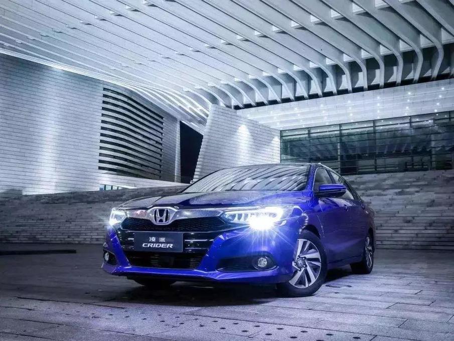 十万左右女士车自动挡推荐轿车,落地十万以内自动挡车推荐