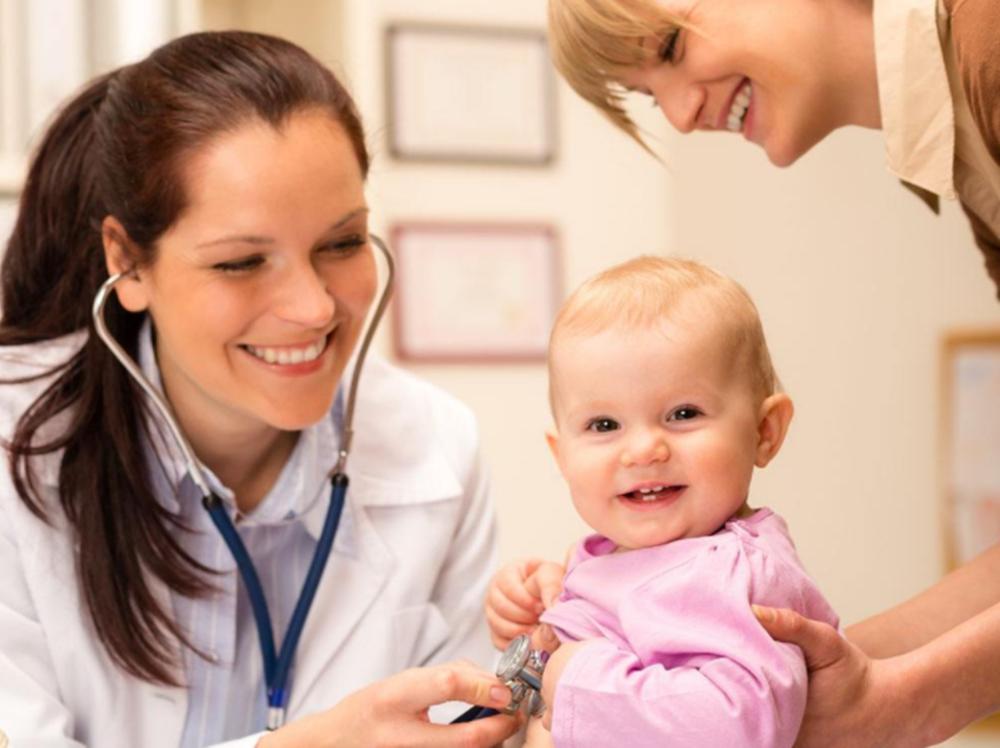 宝宝肚脐肿,宝宝肚脐有点肿怎么回事