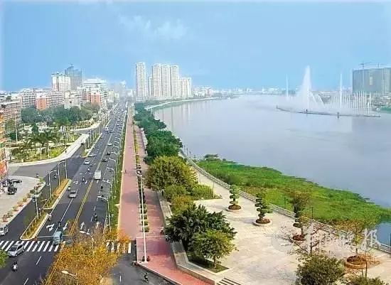 请不要这样子,请不要这样离开我