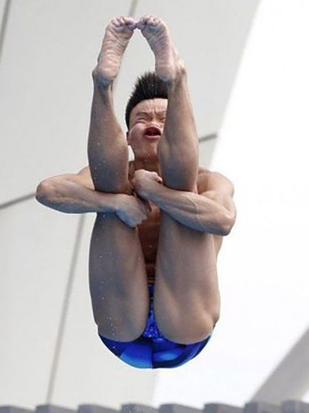 喝水时的搞笑表情包,跑步表情包搞笑图片高清