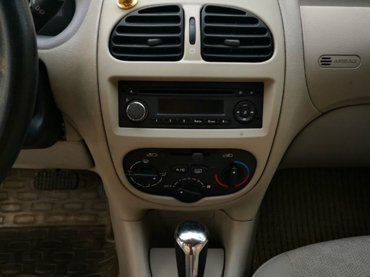 好玩的个性小车,15年车龄的标致206值得入手吗