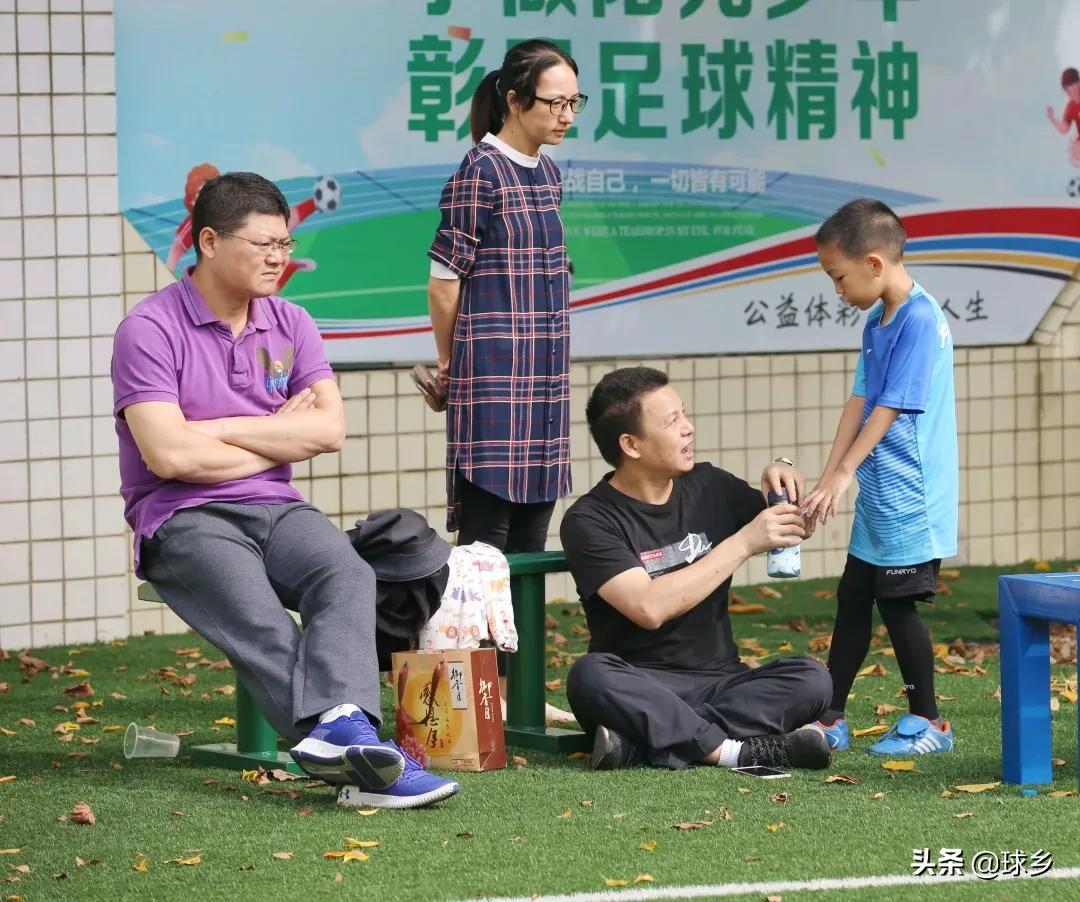 公益体彩快乐操场走进新洲小学,公益体彩快乐操场活动走进保定