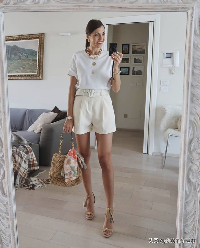 雪纺衫怎么穿好看图解大全,雪纺衫适合什么年龄段的衣服