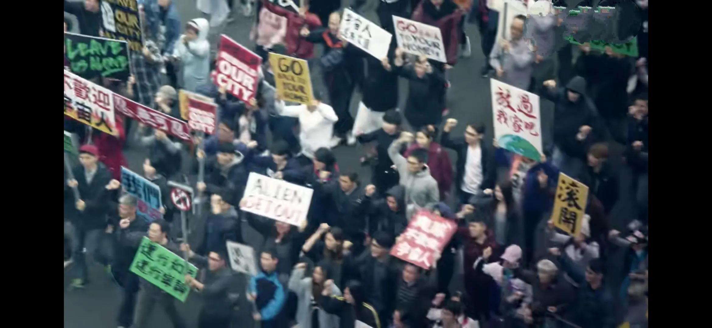 *月天五**花500万！拍了一部被地球人喷死的奥特曼