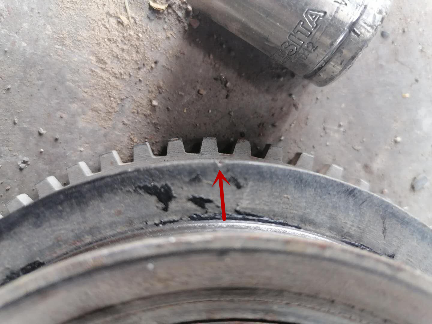 发动机正时链条抖动是什么原因,发动机抖动和正时链条有没有关系