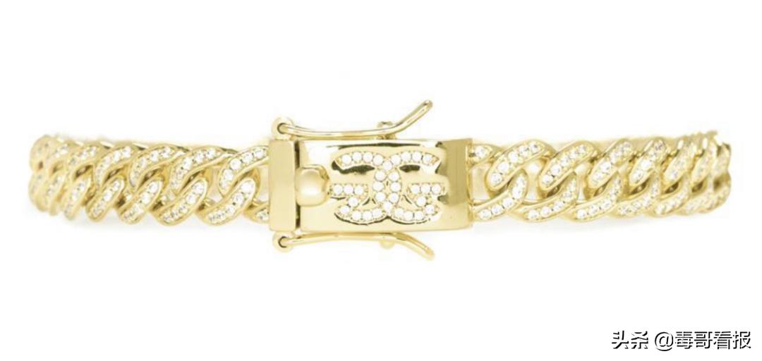 搞定这3类首饰，让你的穿搭脱颖而出