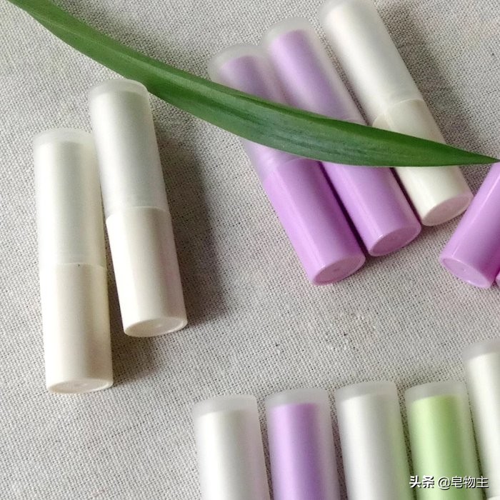 自制薄荷润唇膏简单教程,技能改变生活教程