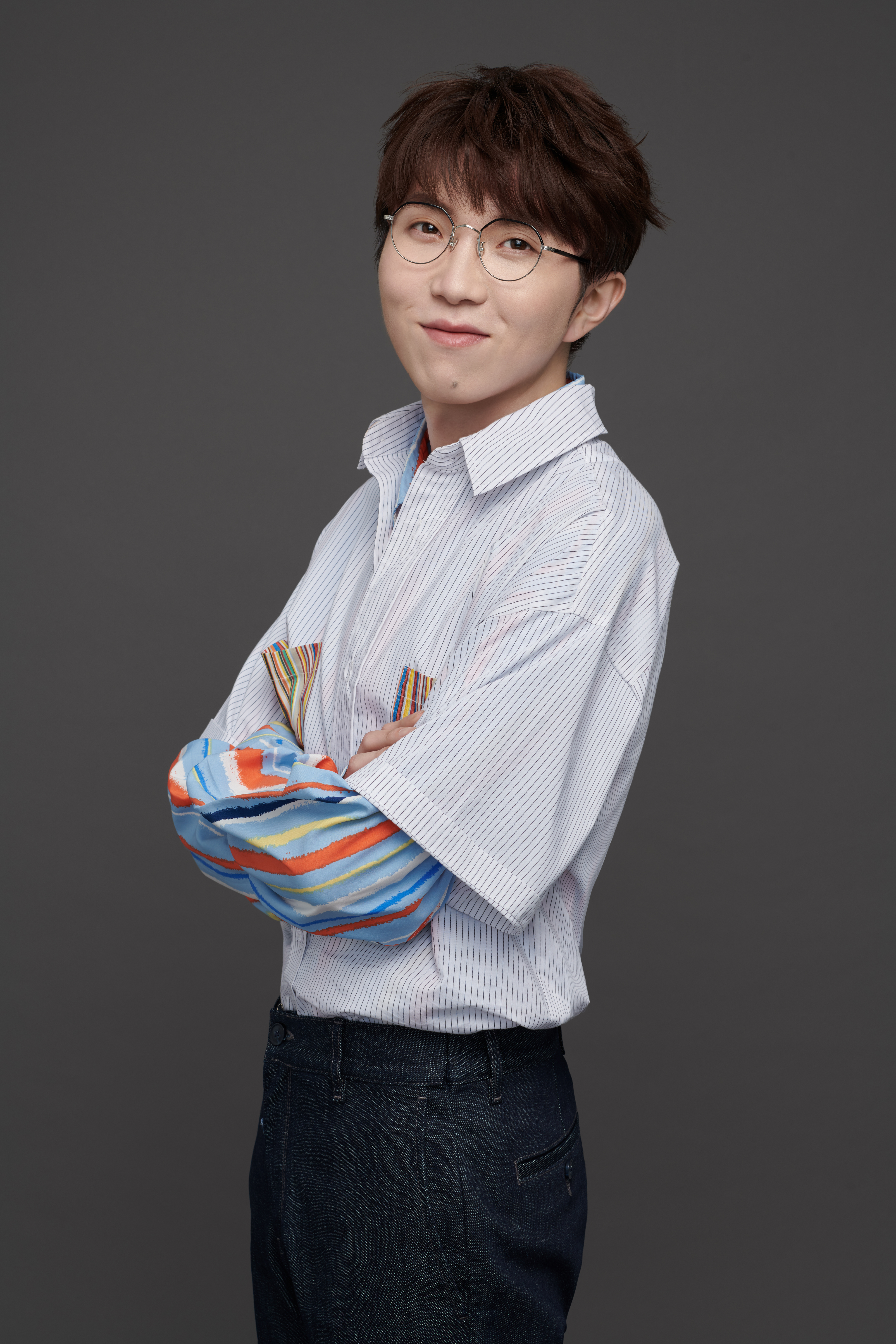 毛不易摘眼镜,毛不易宝岛眼镜