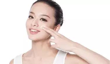 深层毛孔换季毛孔问题愈演愈烈,改善皮肤毛孔的正确方法