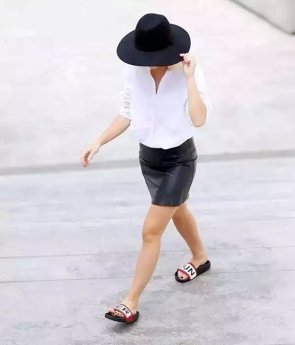 泰国拖鞋最新款,泰国国民拖鞋