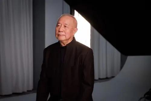 传奇富商牟其中完整版,牟其中靠讲故事赚钱