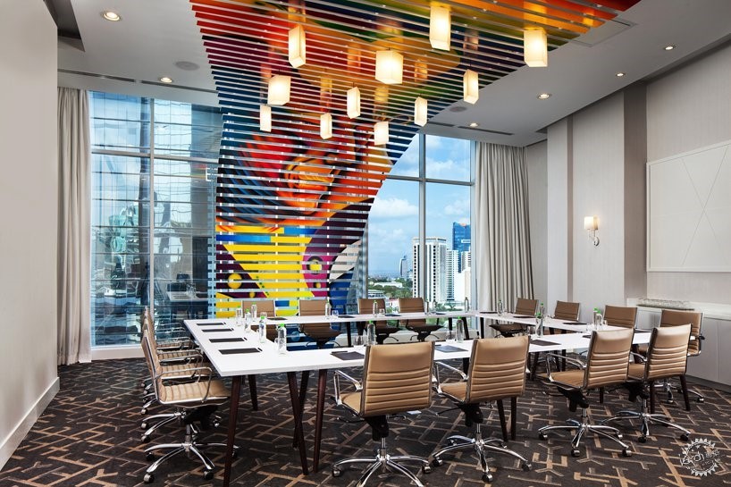 最炫中美浓郁色彩风——巴拿马WHotel设计