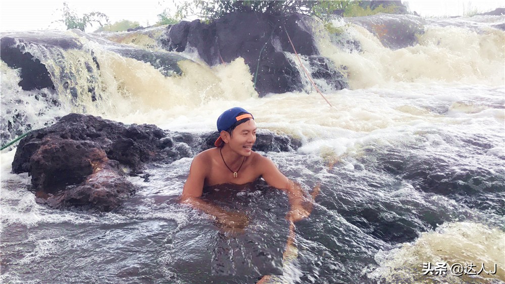 #全民热遗#小天独家，你敢不敢在这个瀑布上洗澡？
