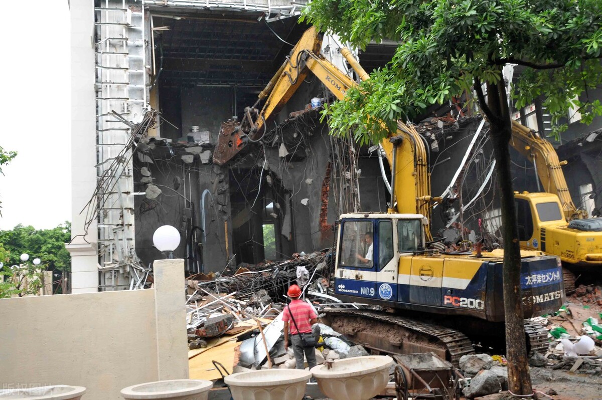 拆迁安置补偿协议是解除还是撤销,补偿安置已签户口迁出受影响吗