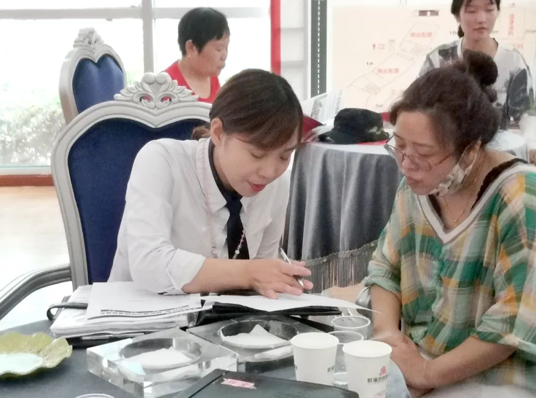 大惠天下轰动安阳8月9日欧蓓莎环球港首场福利引爆安阳