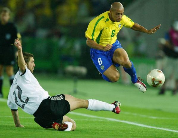 小罗c罗最新消息,c罗小罗是球王吗