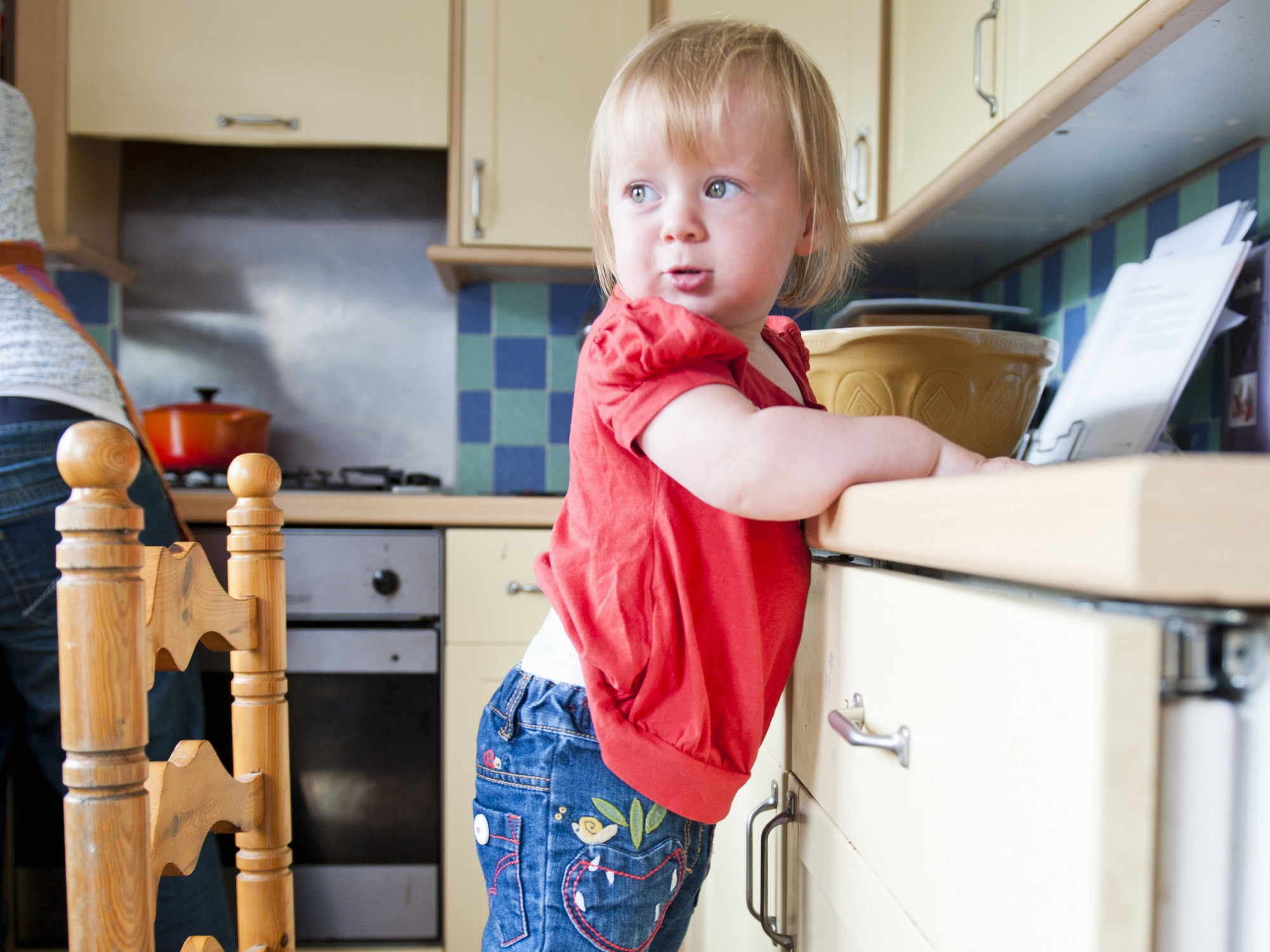 如何让宝宝远离烧烫伤,宝宝夏天烫伤的护理及注意事项