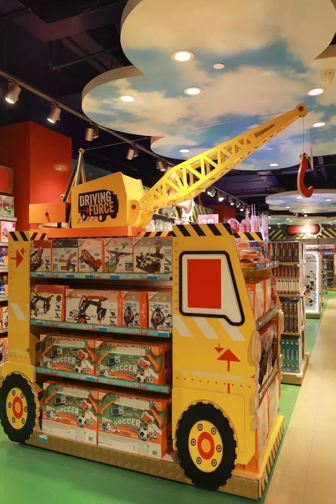 西湖边的游乐场,杭州玩具王国儿童乐园