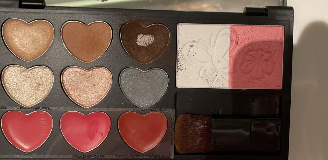 小丑女真实颜值,小丑女真实样貌