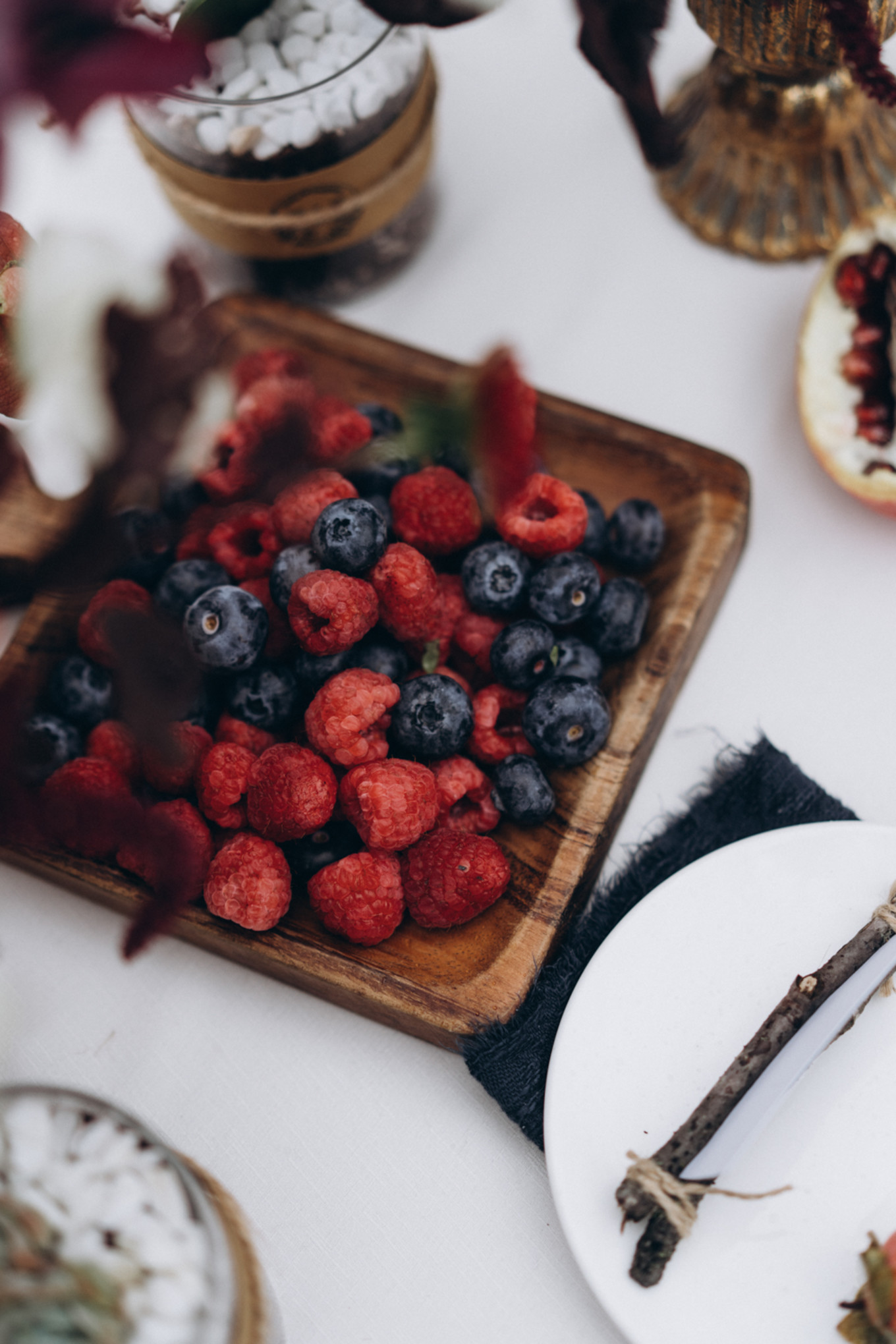 我们带上婚纱，去与世隔绝的山中办了一场绝世婚礼