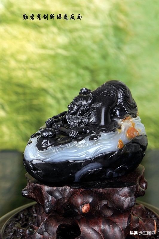 最漂亮的和田青花料,和田玉青花人物巧雕