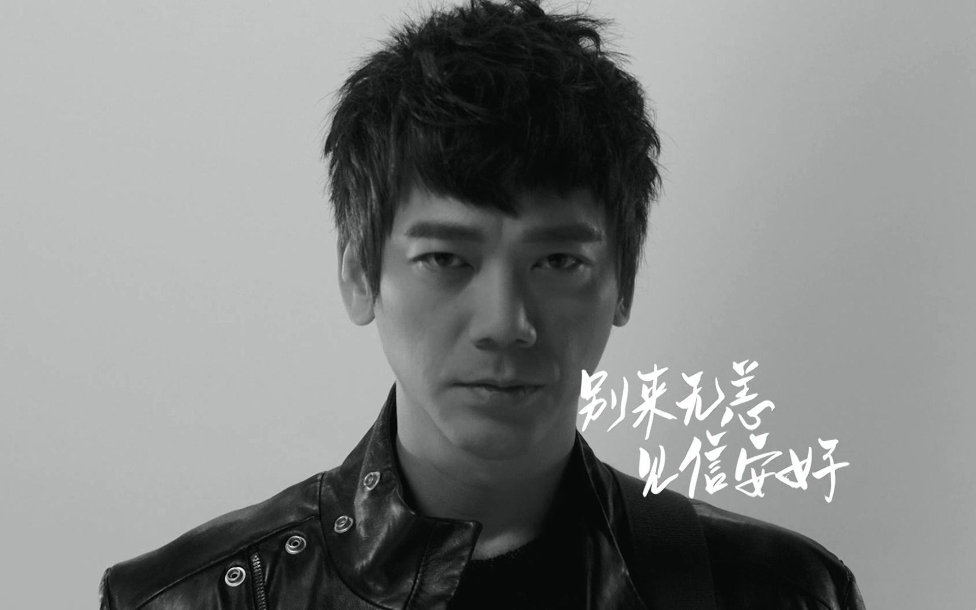 风流倜傥的“信”，肆意游走女人间，49岁和交往17年的女友分手