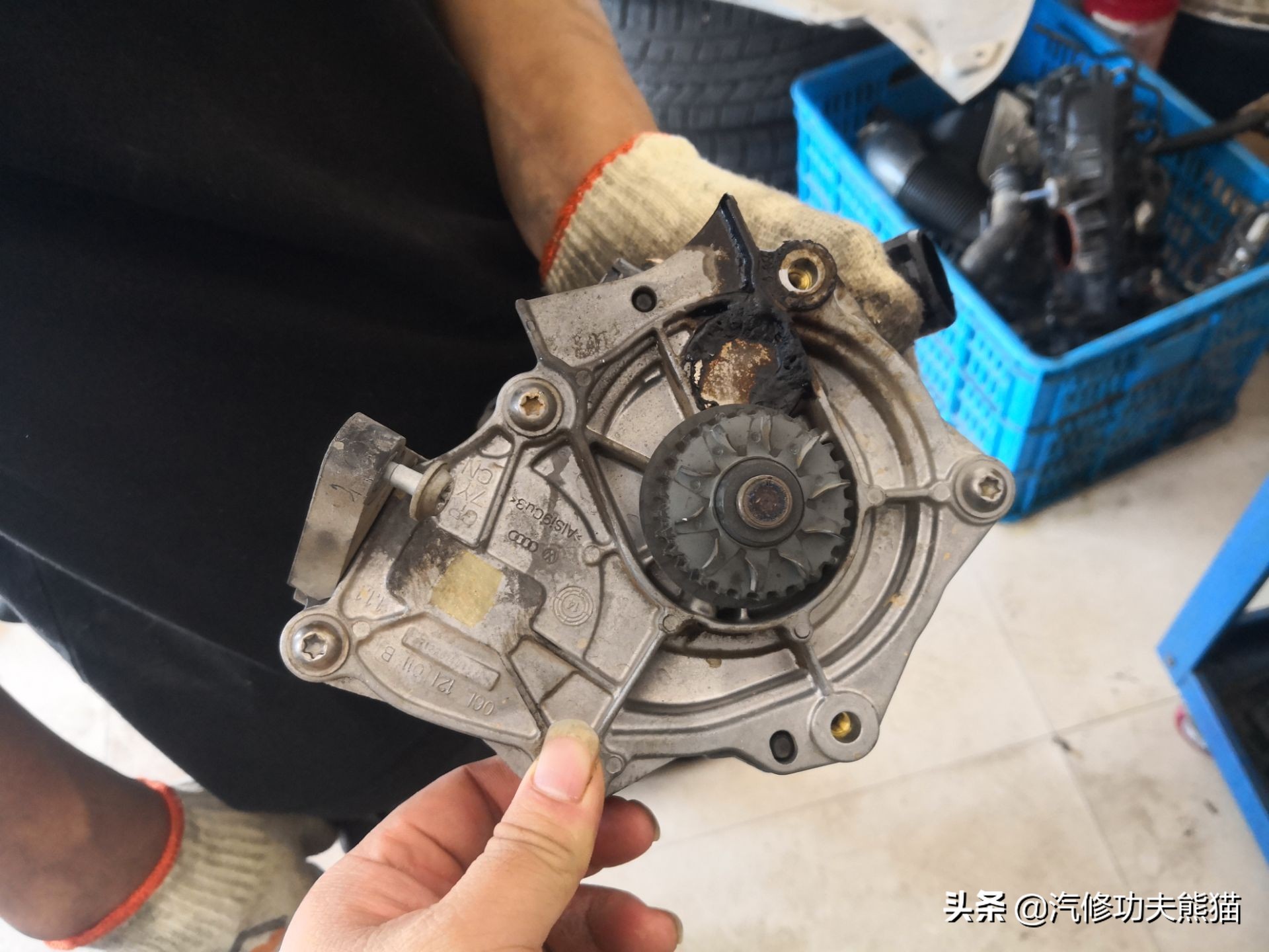 如何检测奥迪三代ea888是否烧机油,大众三代ea888发动机机油灯报警