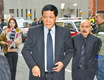 向华强和向华胜是兄弟吗,向华强和向华胜之间关系如何