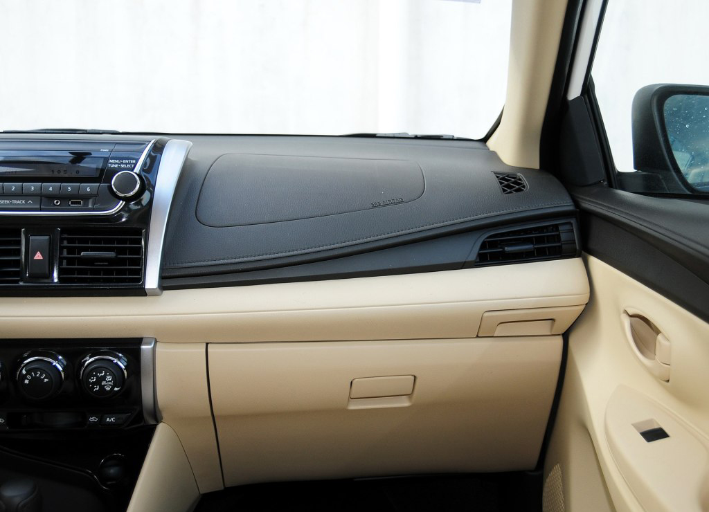 飞度好还是丰田好,空间不输飞度的汽车