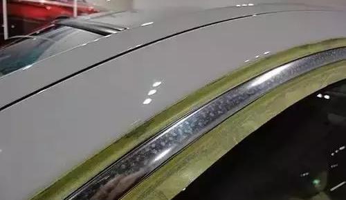 新车锈迹斑斑怎么回事,新车生锈