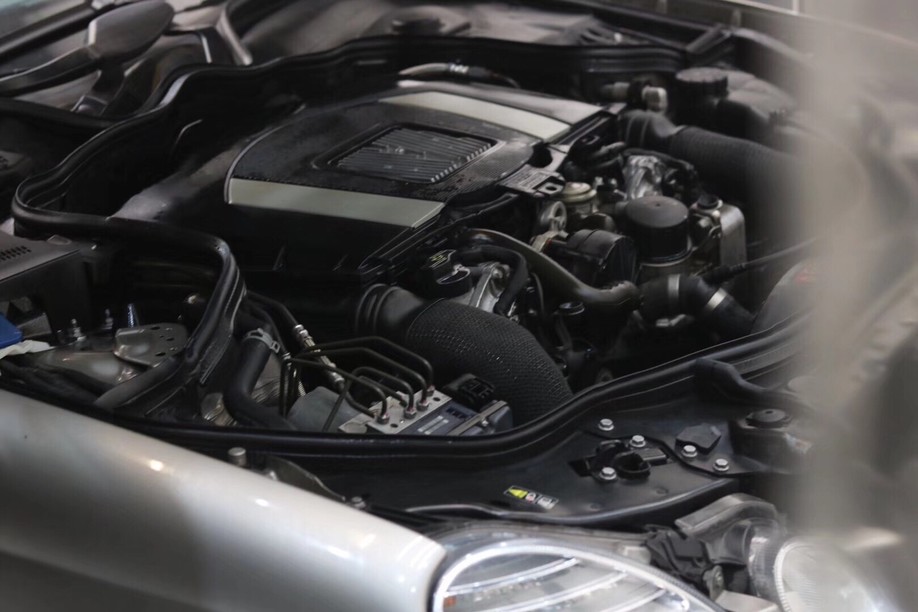 06年四眼奔驰e280多大排量,怪兽修车日记奔驰