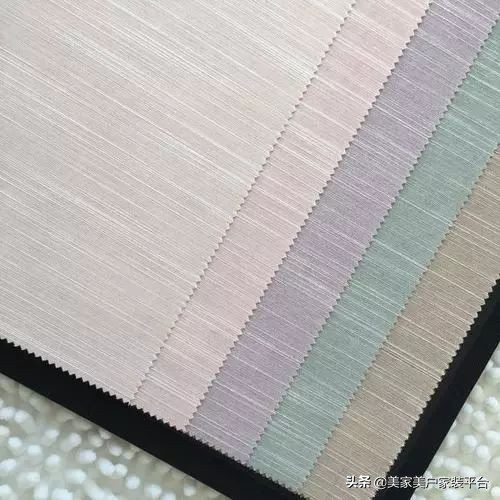 墙布卷边处理,水晶贴泡皱了咋办