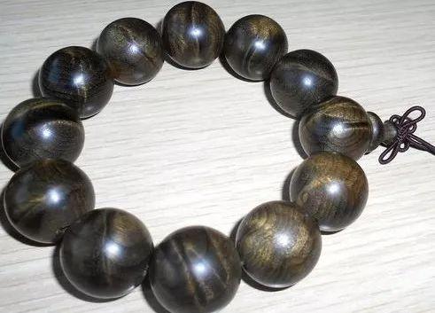 木质手串最好的是什么材料,戴木质手串好处