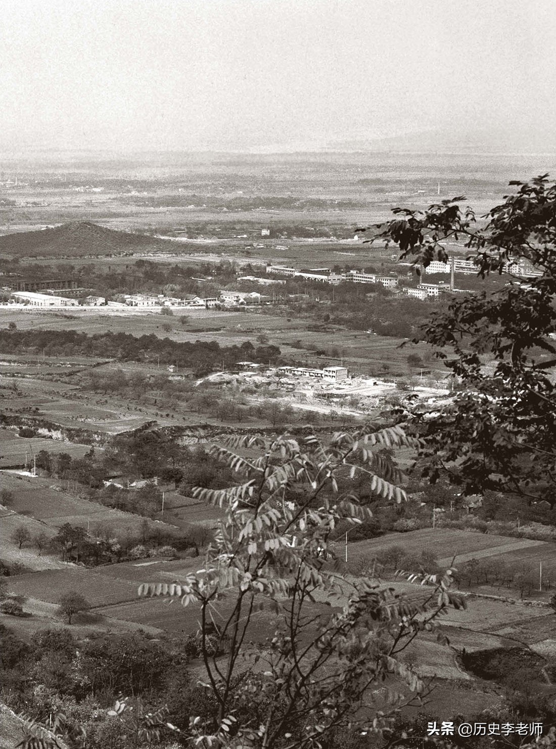 兵马俑出土时图片图文,兵马俑刚出土的彩色珍贵照片