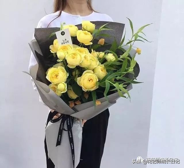玫瑰花从1到99朵的花语是什么,1到19朵玫瑰花语是什么