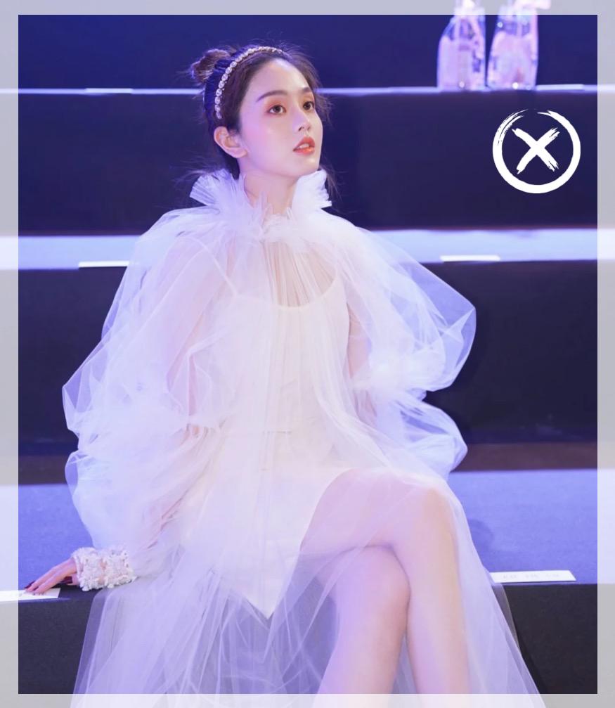 秋天连衣裙推荐,秋天必备的连衣裙简约搭配