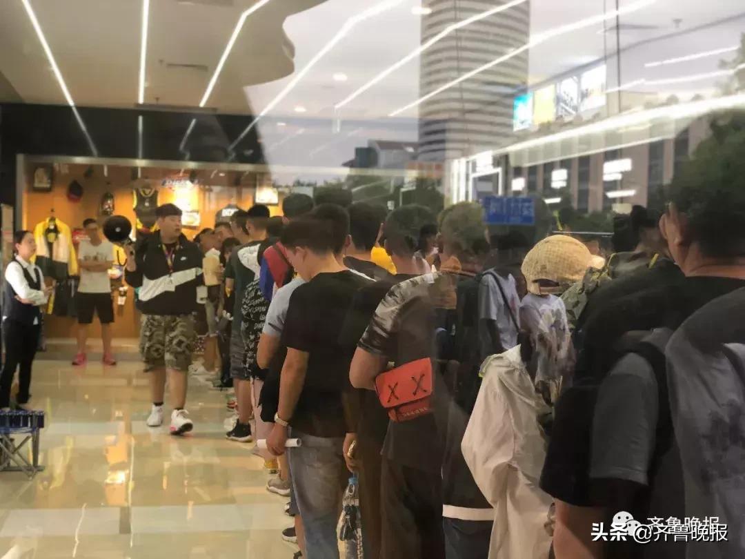 倒卖二手鞋赚钱,2023年倒卖aj赚钱吗