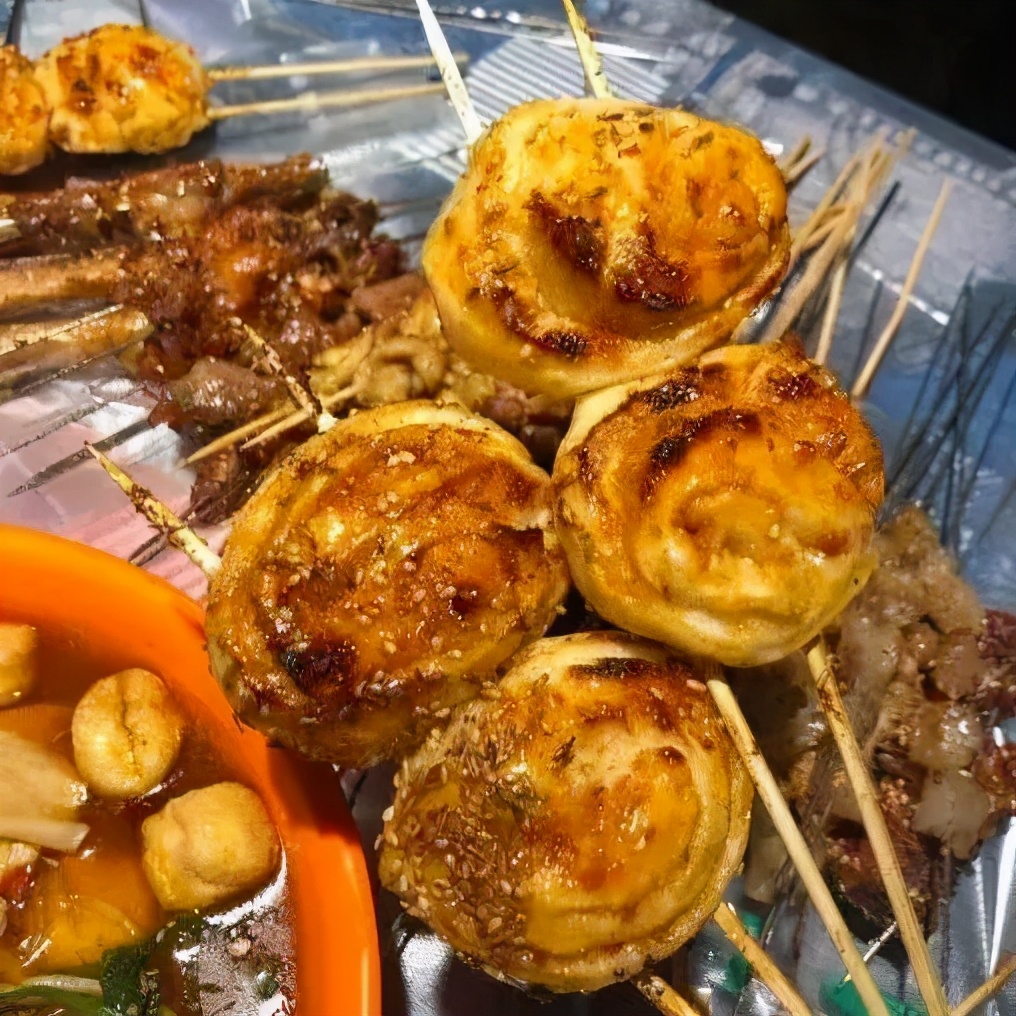 沈阳人有多爱吃鸡架,沈阳人为什么喜欢吃鸡架