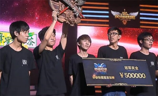 lpl最近四年的冠军,lpl历届冠军回顾