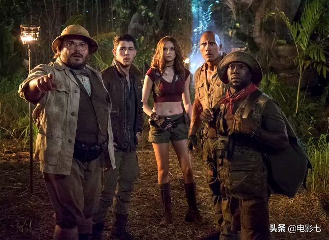 色香味俱全,从童年阴影到成人喜剧,别小看女神这部「R级」片