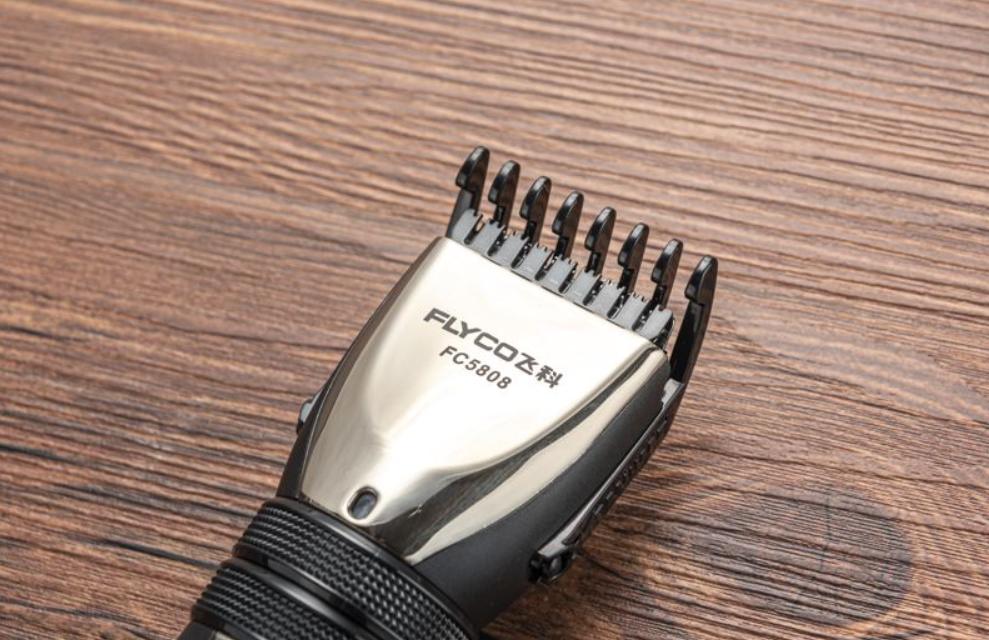 做一个发型师都得学会哪些东西,做发型师快乐吗