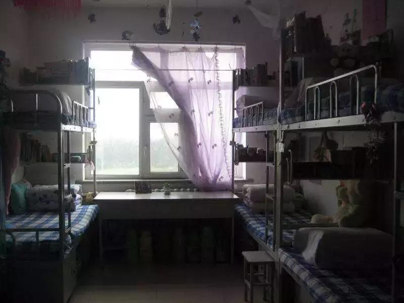 各大学宿舍条件对比,各大学宿舍条件排名