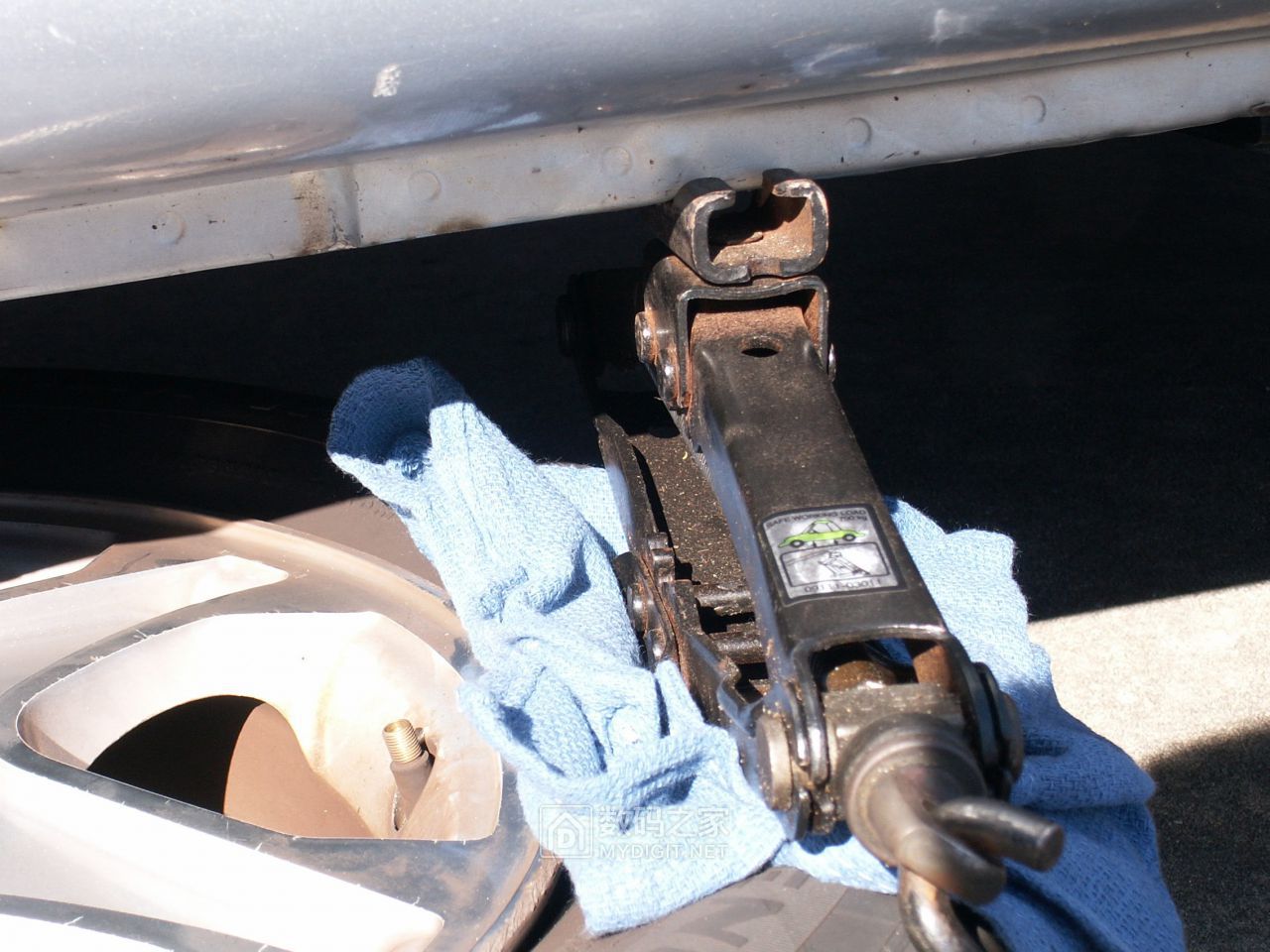 无需匹配的轮胎传感器怎么装,带胎压传感器的轮胎更换教程