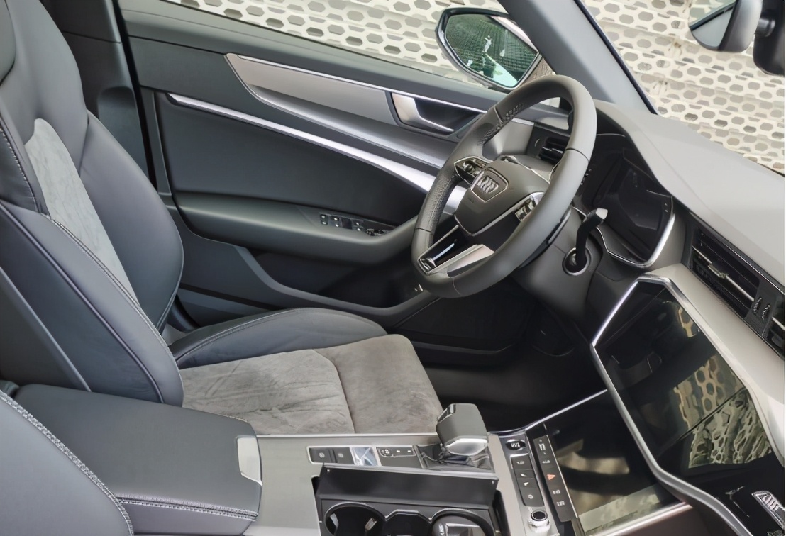 奥迪a6l45quattro四驱怎么样,没有四驱不算豪华